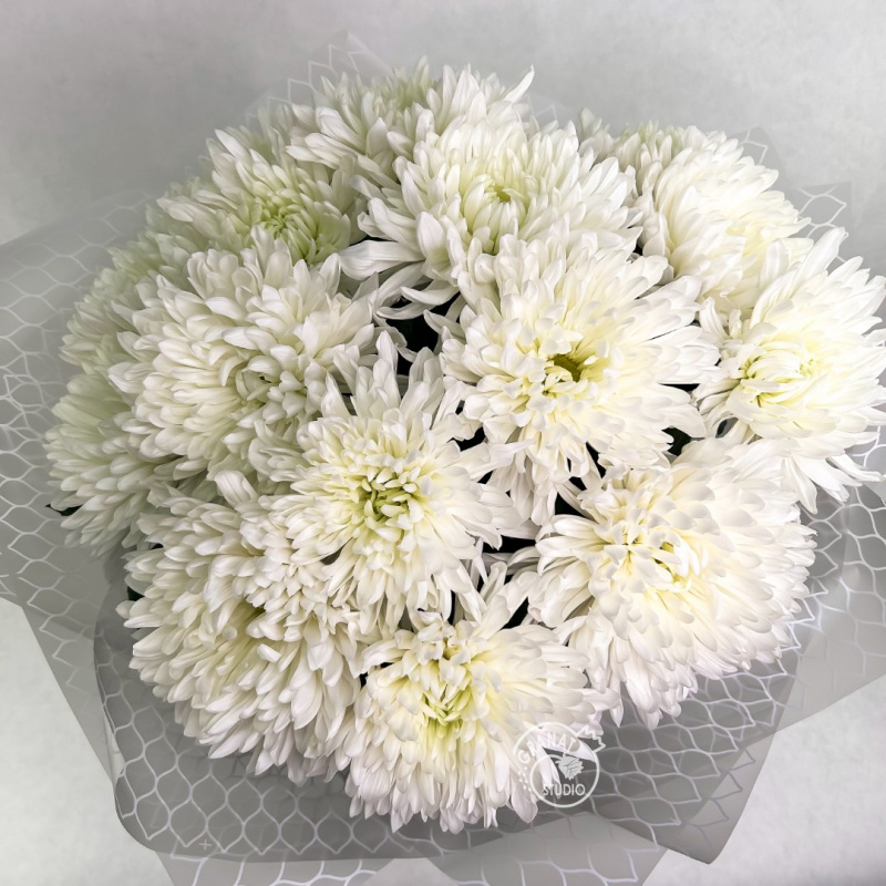 Букет из одноголовых хризантем 1