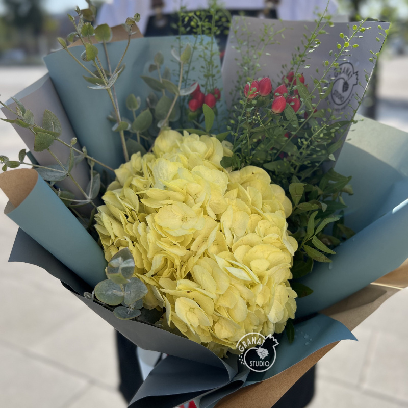 БУКЕТ ИЗ ГОРТЕНЗИИ