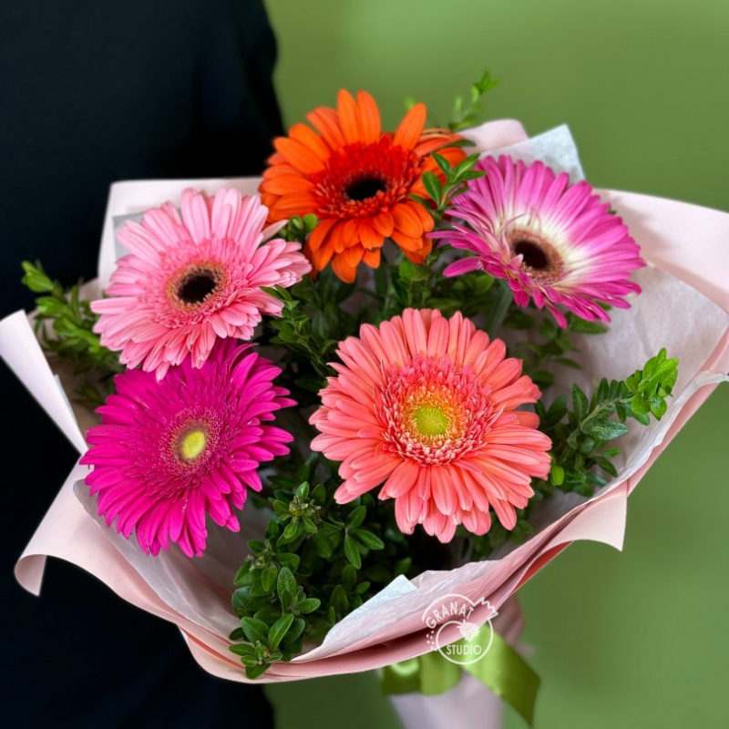 Букет из 5 гербер 2