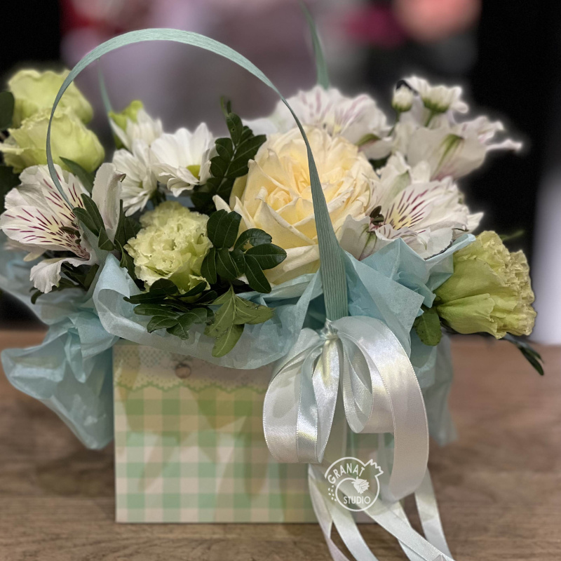 Нежная цветочная композиция 1